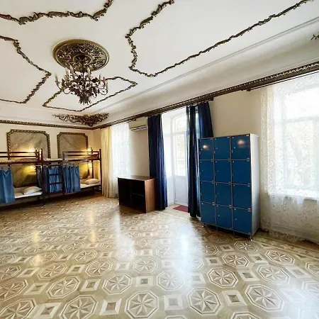 Day & Night Hostel Odesa