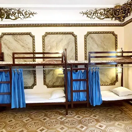 Hostel Day & Night Odesa