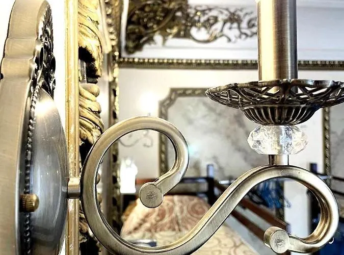 Day & Night Хостел *